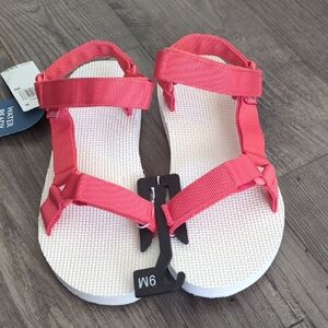 Aruba-P Pink and White Sporty Sandals with Adjustable Straps